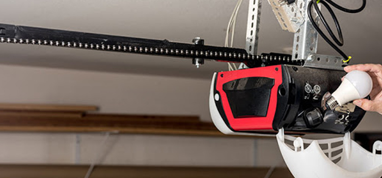 automatic garage door opener repair in West Puente Valley